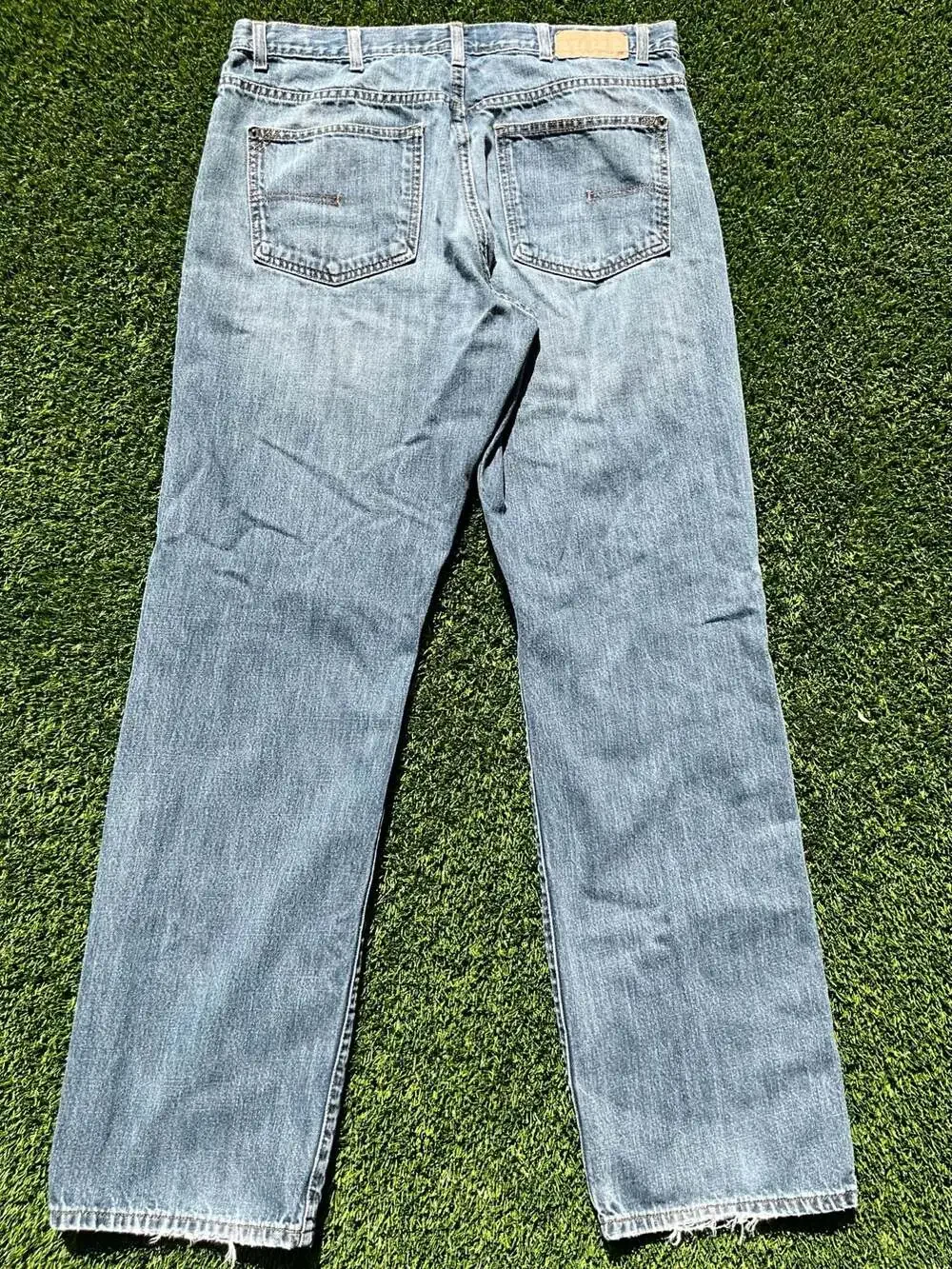 Calvin Klein Jeans Men's Relaxed Straight Leg Blue Denim Jeans